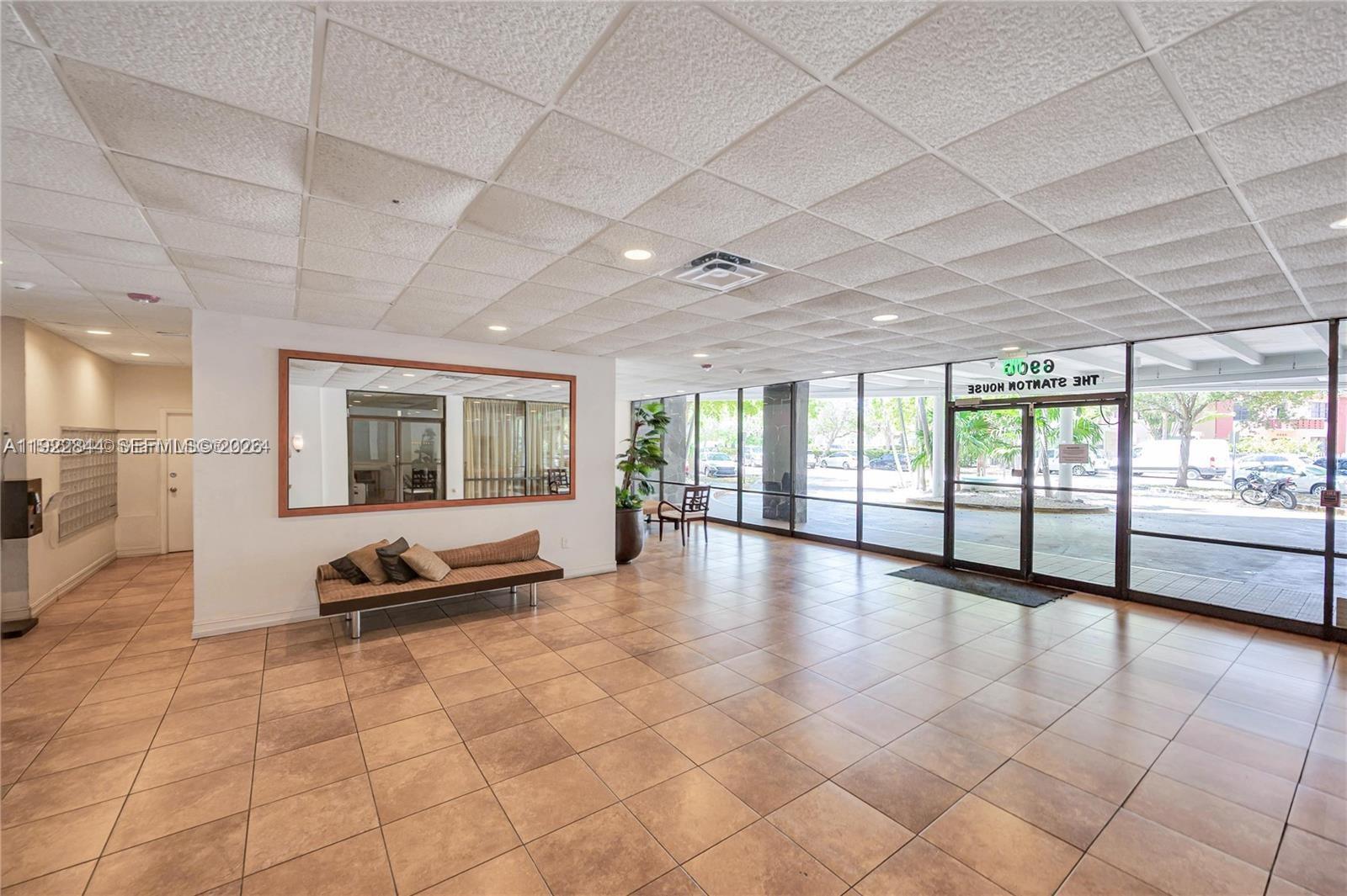 6900 Bay Dr #7A, Miami Beach FL 33141