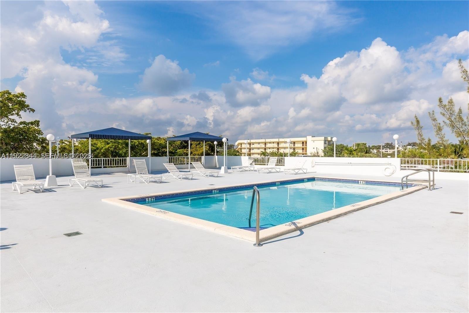 6900 Bay Dr #7A, Miami Beach FL 33141