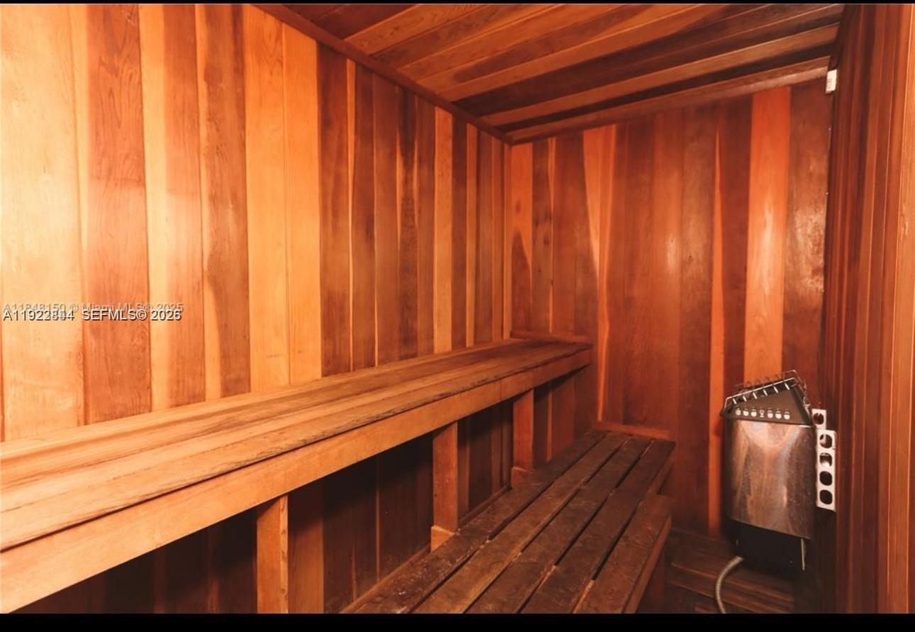 6900 Bay Dr #7A, Miami Beach FL 33141