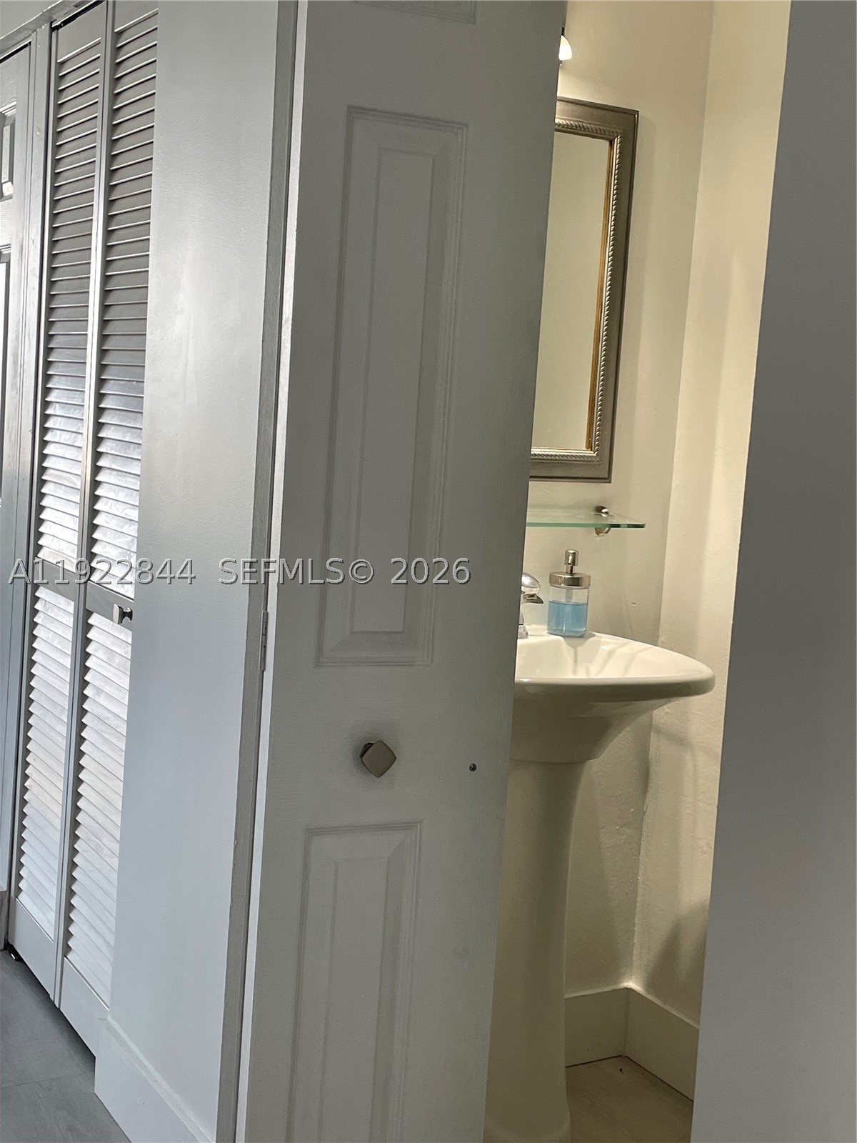 6900 Bay Dr #7A, Miami Beach FL 33141