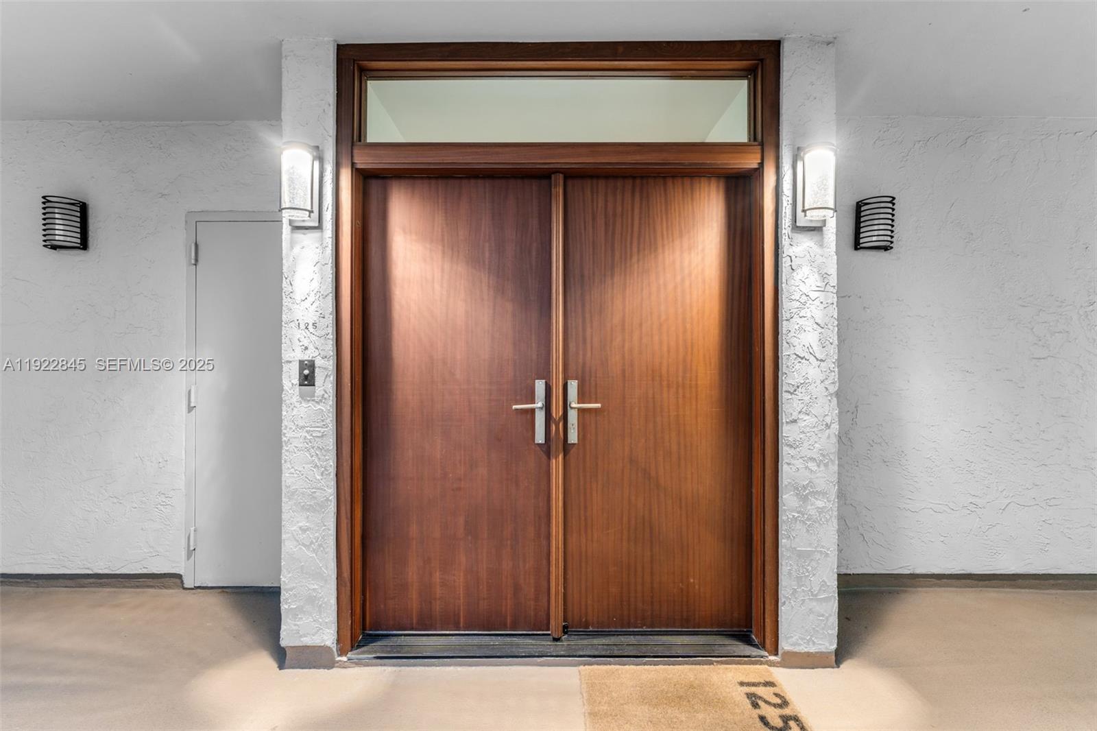 161 Crandon Blvd #125, Key Biscayne FL 33149