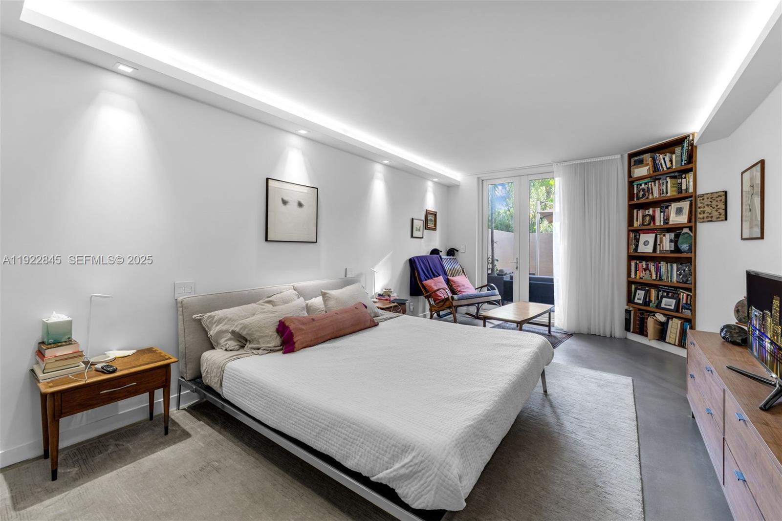 161 Crandon Blvd #125, Key Biscayne FL 33149