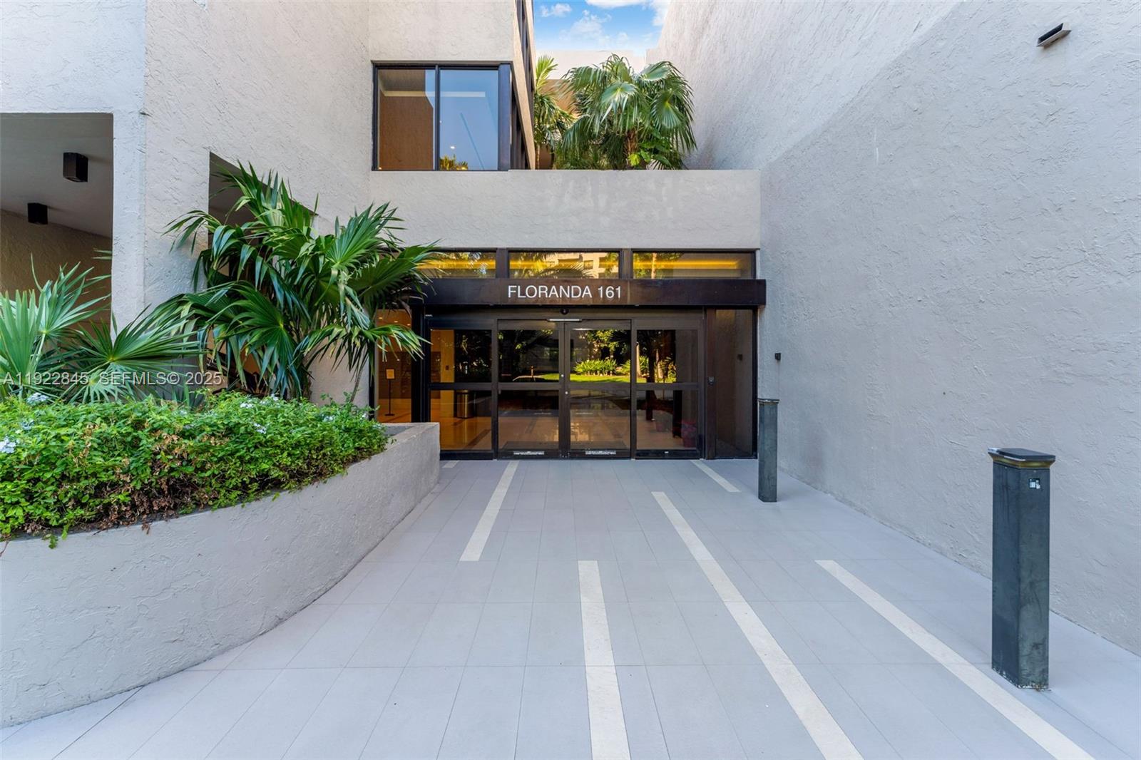 161 Crandon Blvd #125, Key Biscayne FL 33149