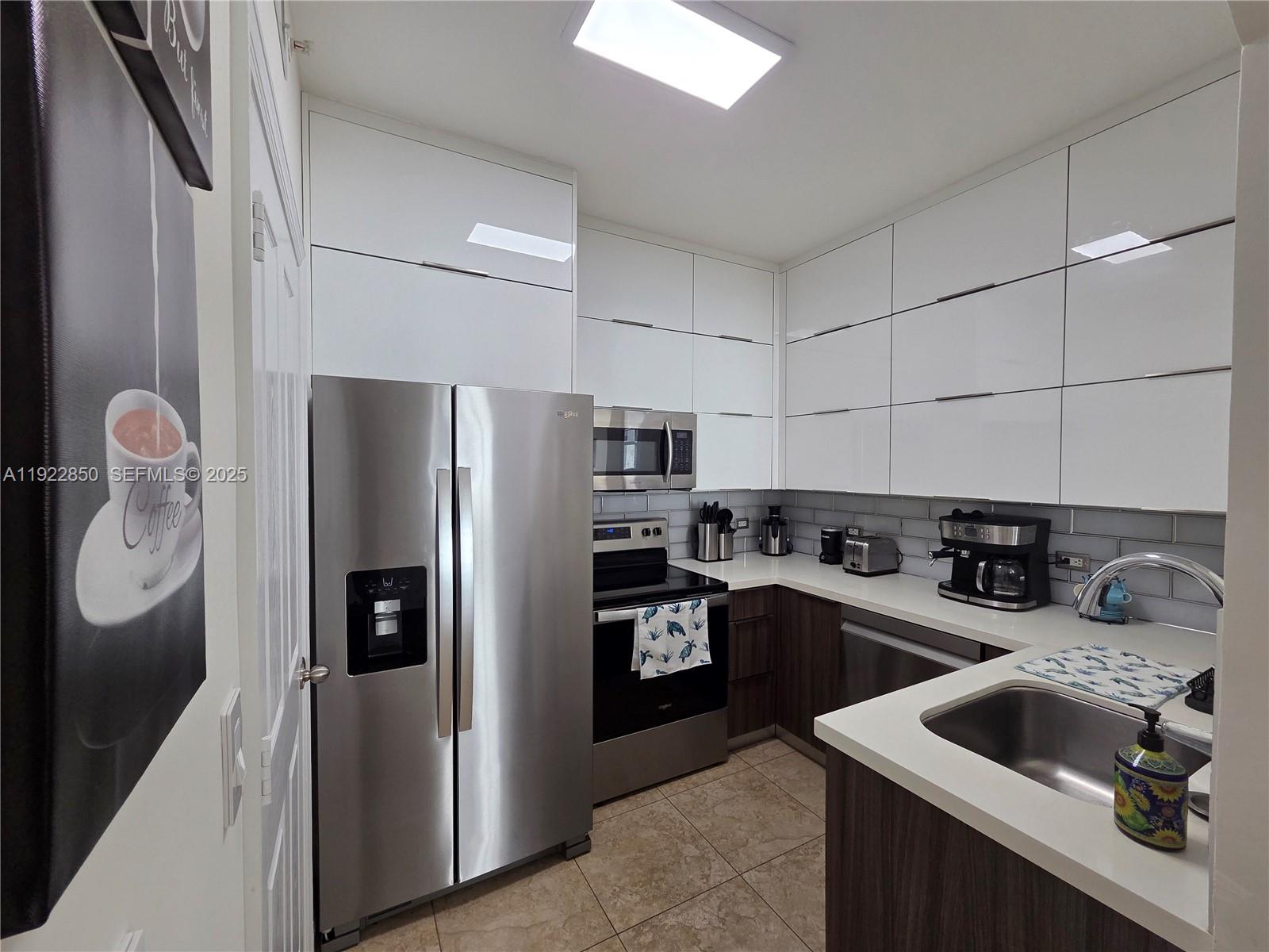 9172 Collins Ave #403, Surfside FL 33154