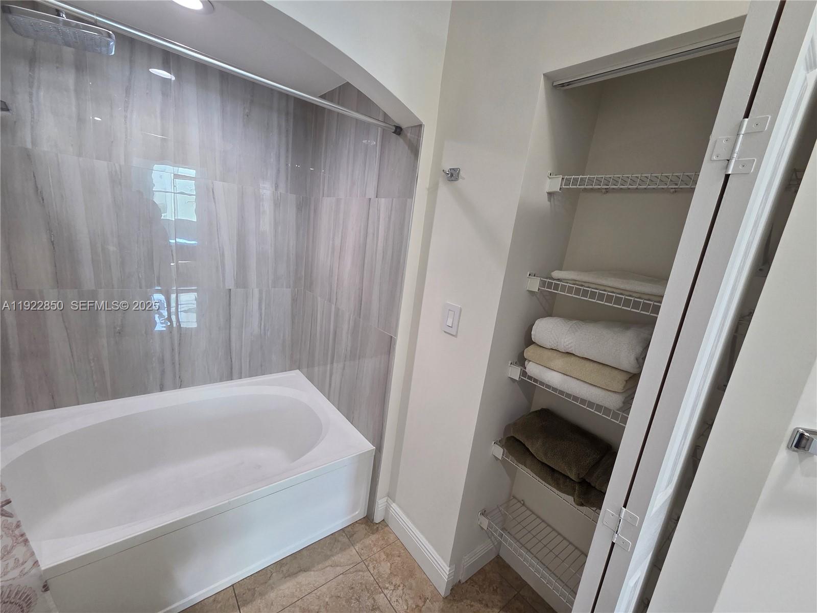 9172 Collins Ave #403, Surfside FL 33154