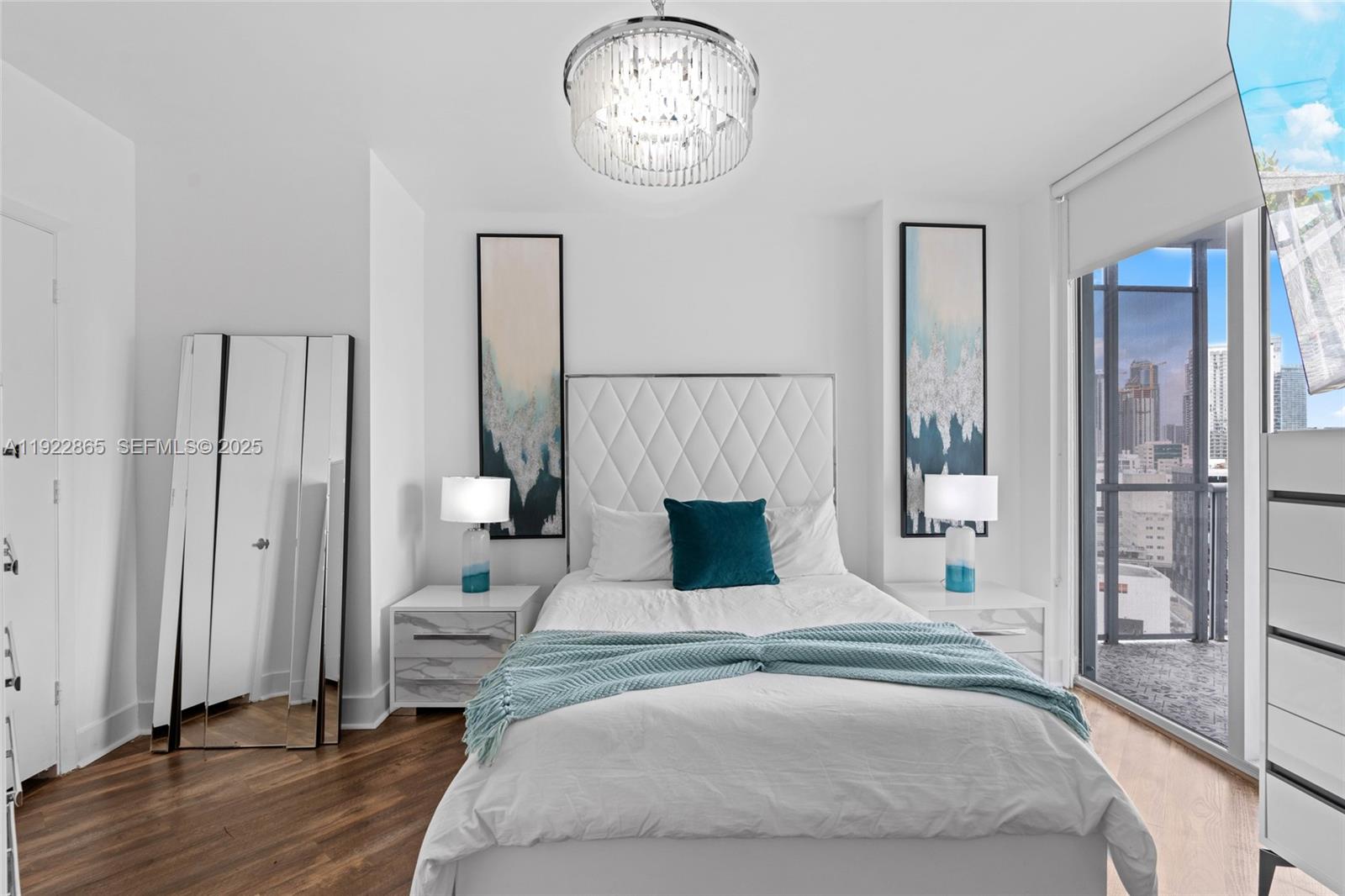 350 S Miami Ave #1803, Miami FL 33130
