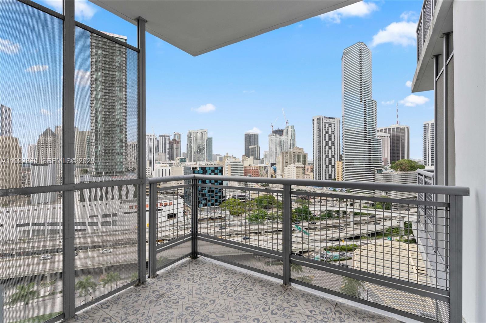 350 S Miami Ave #1803, Miami FL 33130