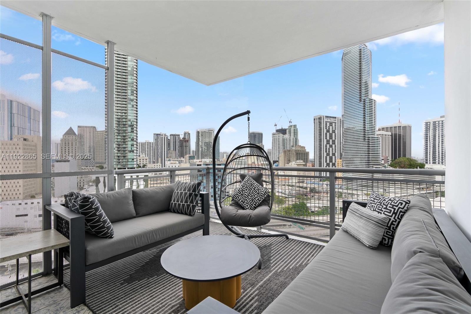 350 S Miami Ave #1803, Miami FL 33130