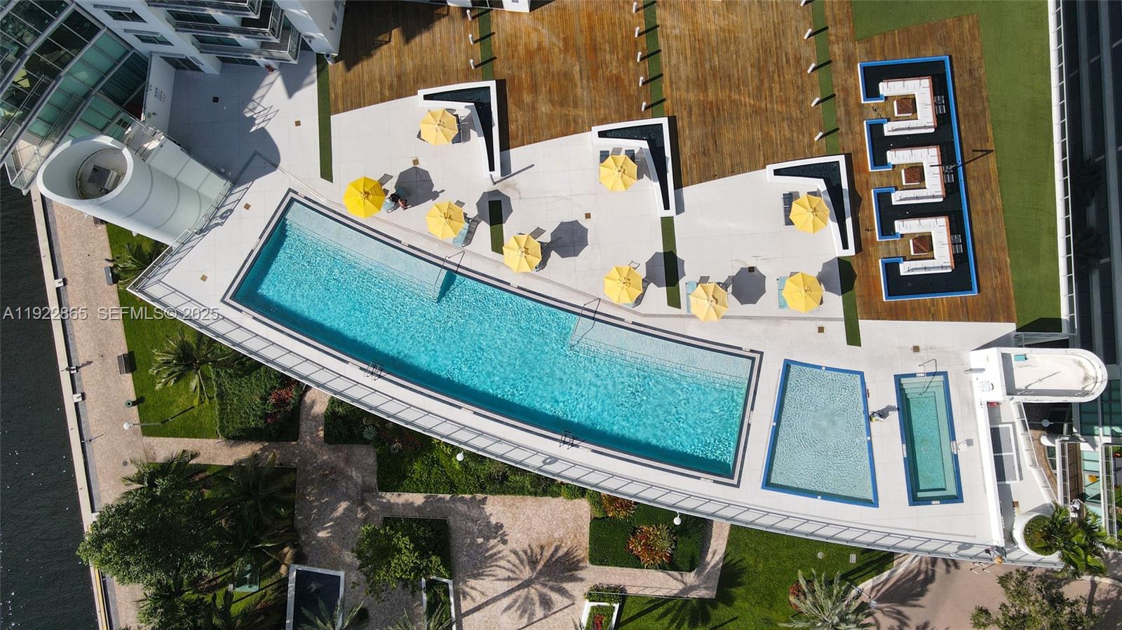 350 S Miami Ave #1803, Miami FL 33130