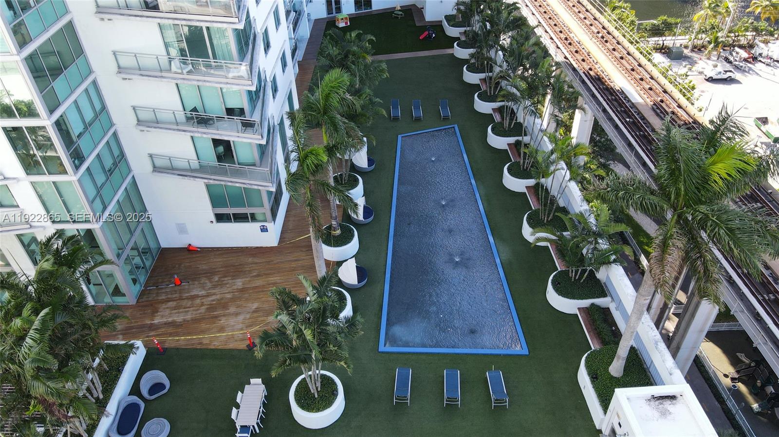 350 S Miami Ave #1803, Miami FL 33130