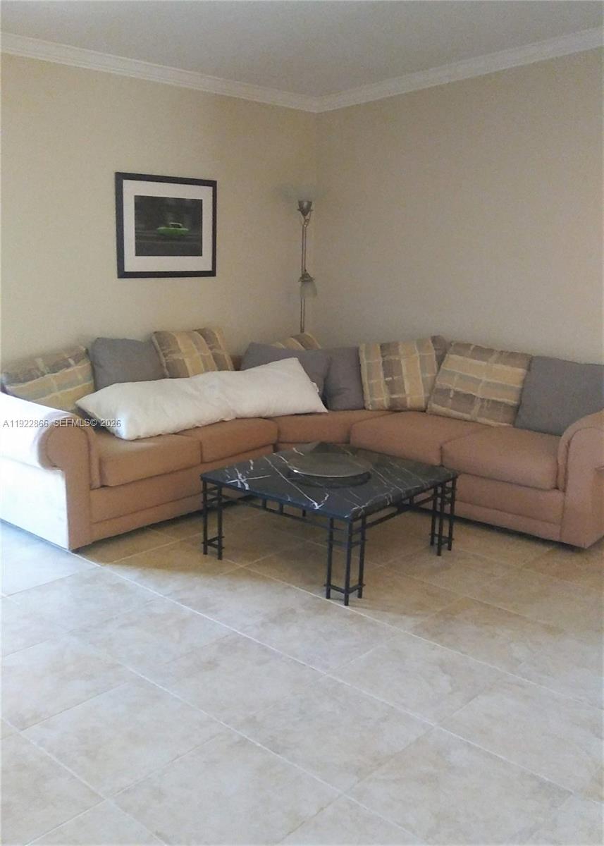 9978 N Belfort Cir #206, Tamarac FL 33321