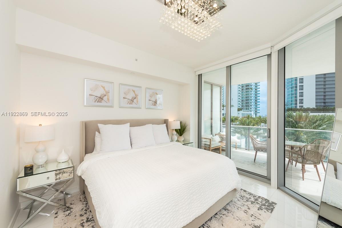 851 NE 1st Ave #905, Miami FL 33132