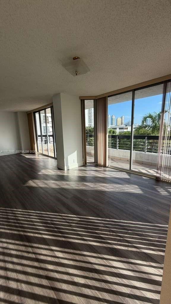 3400 NE 192nd St #504, Aventura FL 33180