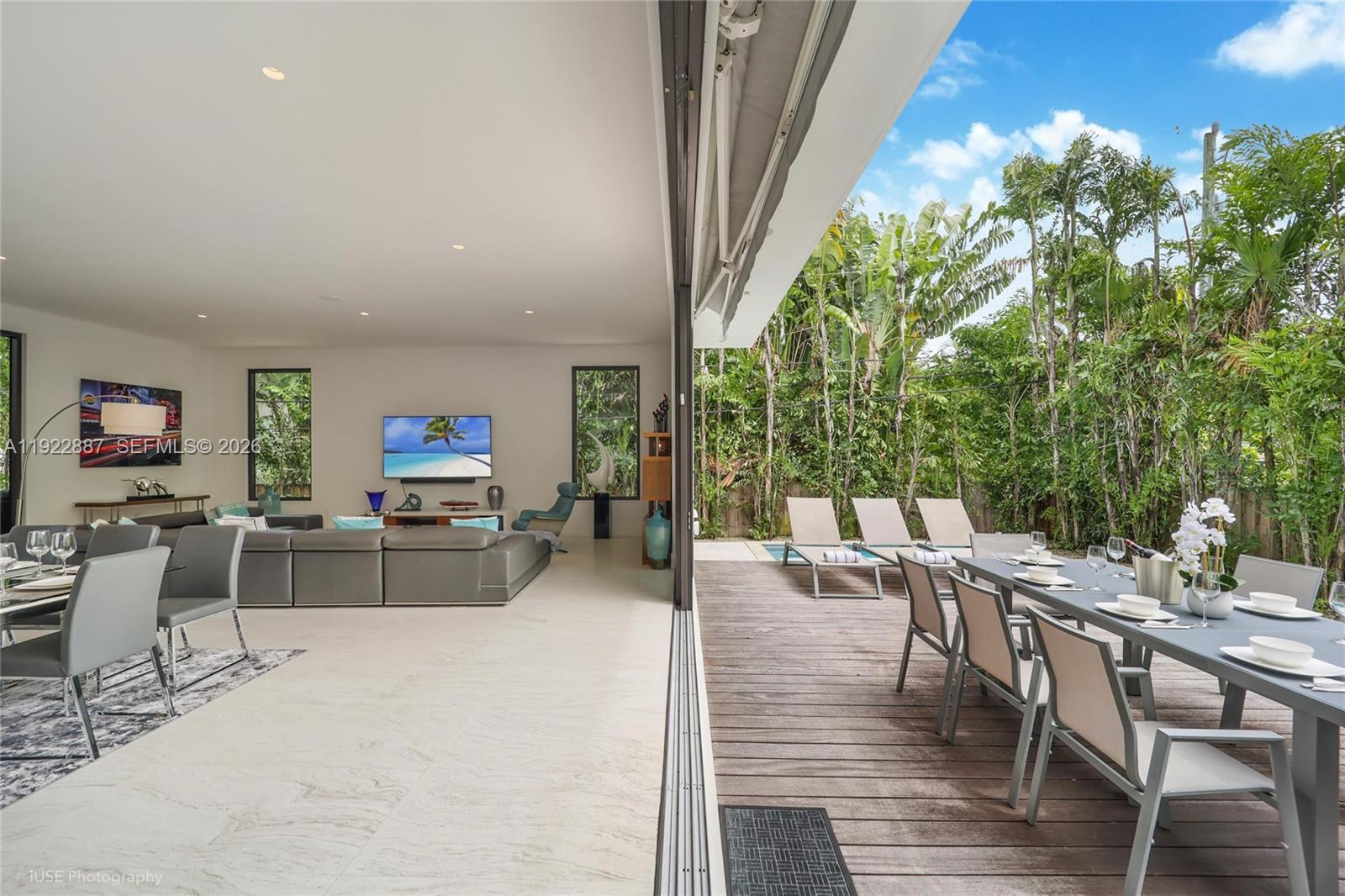 7501 Coquina Dr, North Bay Village FL 33141