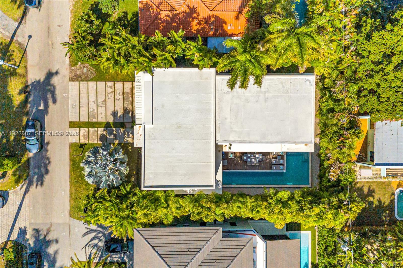 7501 Coquina Dr, North Bay Village FL 33141