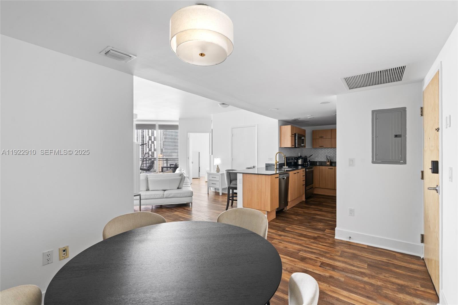 350 S Miami Ave #1803, Miami FL 33130