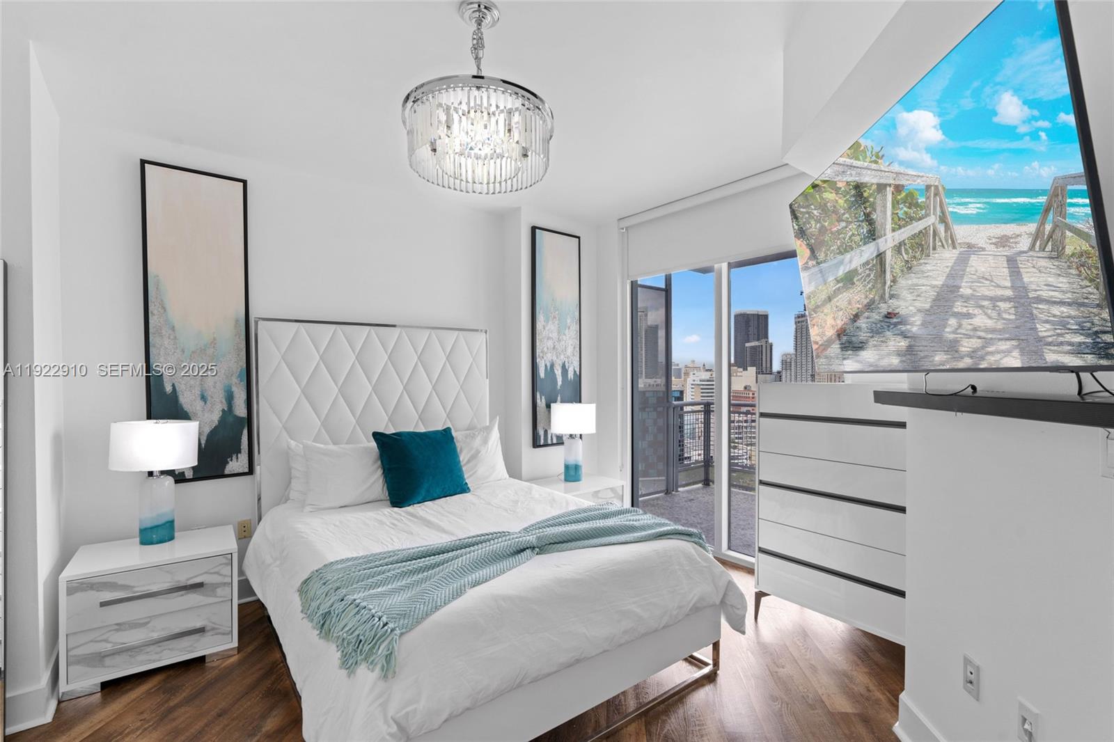 350 S Miami Ave #1803, Miami FL 33130