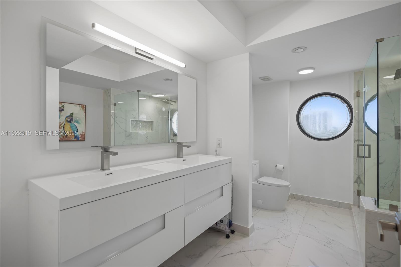 1000 W Island Blvd #504, Aventura FL 33160