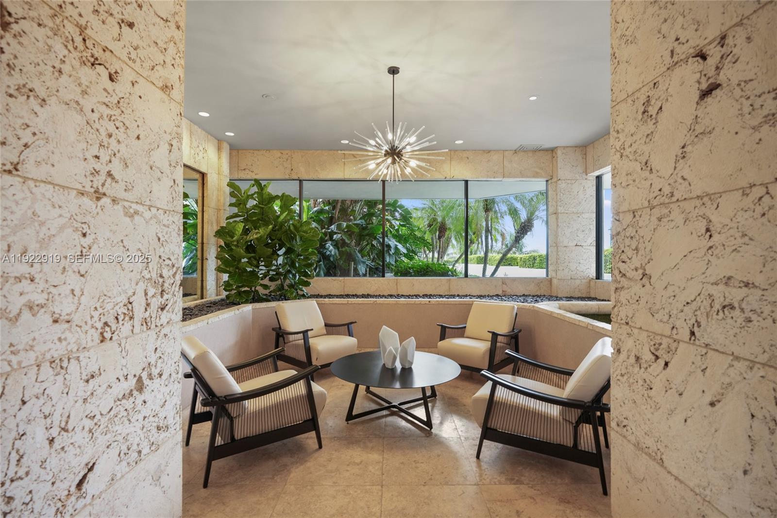 1000 W Island Blvd #504, Aventura FL 33160
