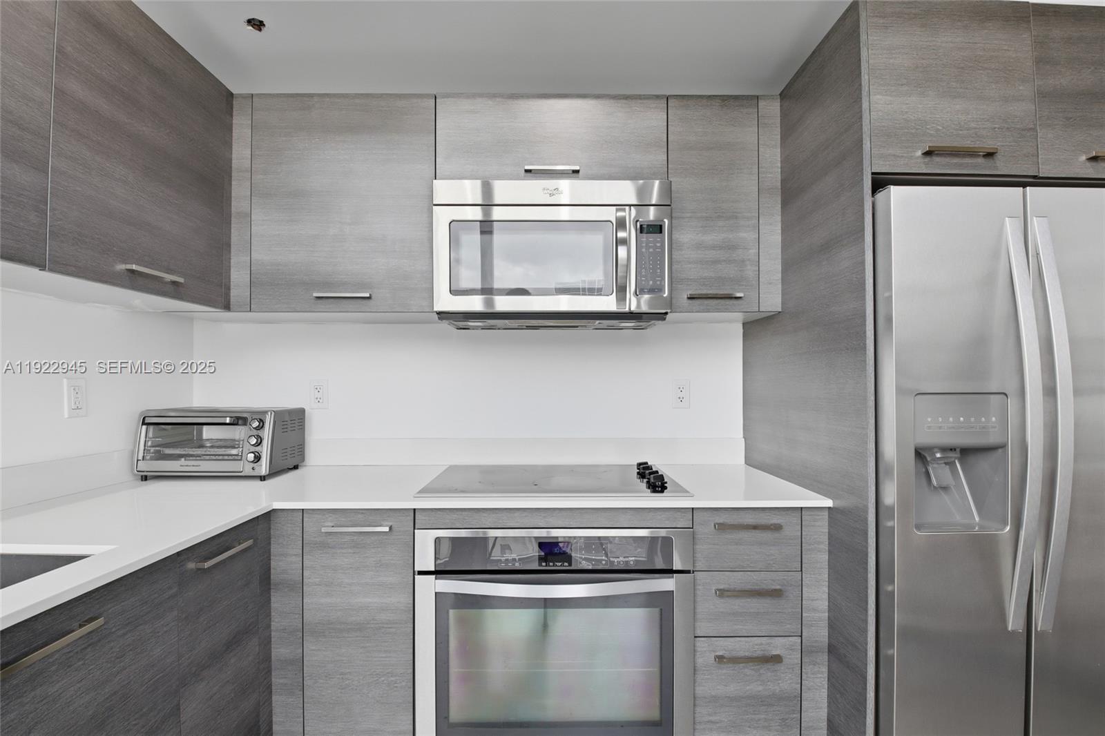 151 SE 1st St #1810, Miami FL 33131