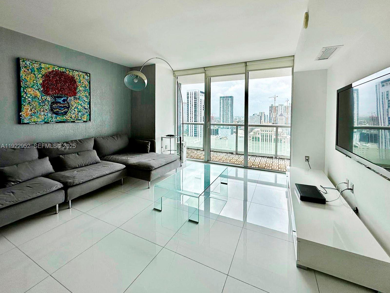 50 Biscayne Blvd #3107, Miami FL 33132