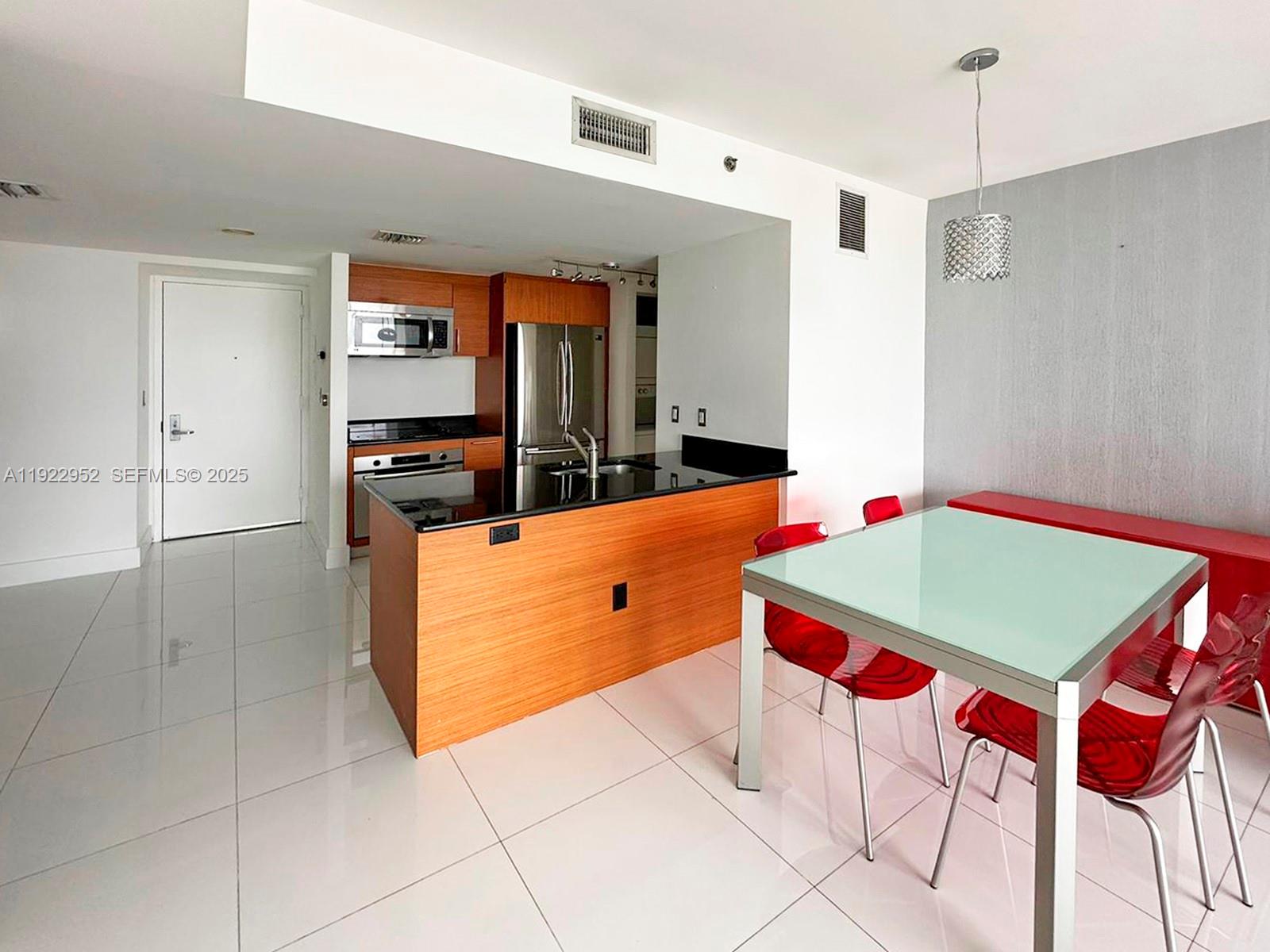 50 Biscayne Blvd #3107, Miami FL 33132