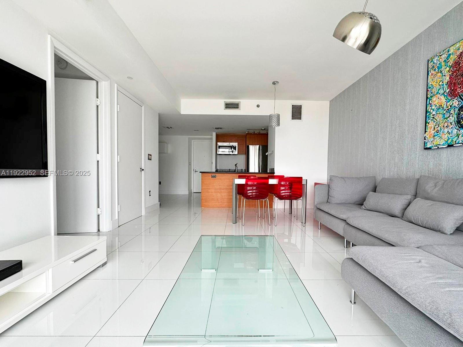 50 Biscayne Blvd #3107, Miami FL 33132