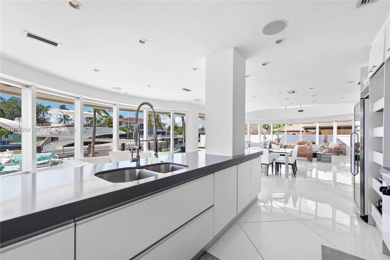 3344 NE 167th St, North Miami Beach FL 33160