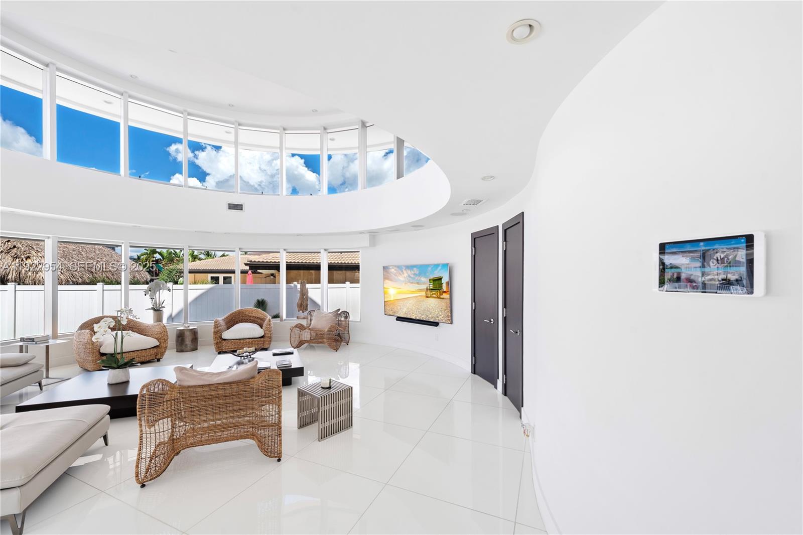 3344 NE 167th St, North Miami Beach FL 33160