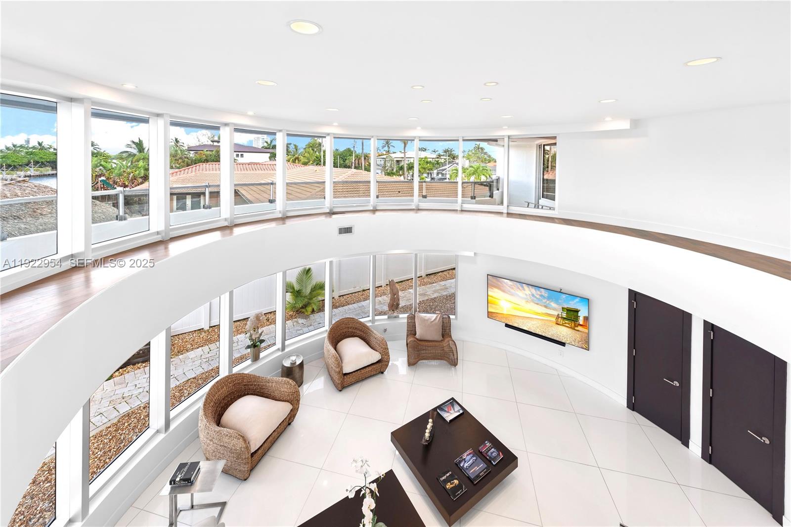 3344 NE 167th St, North Miami Beach FL 33160