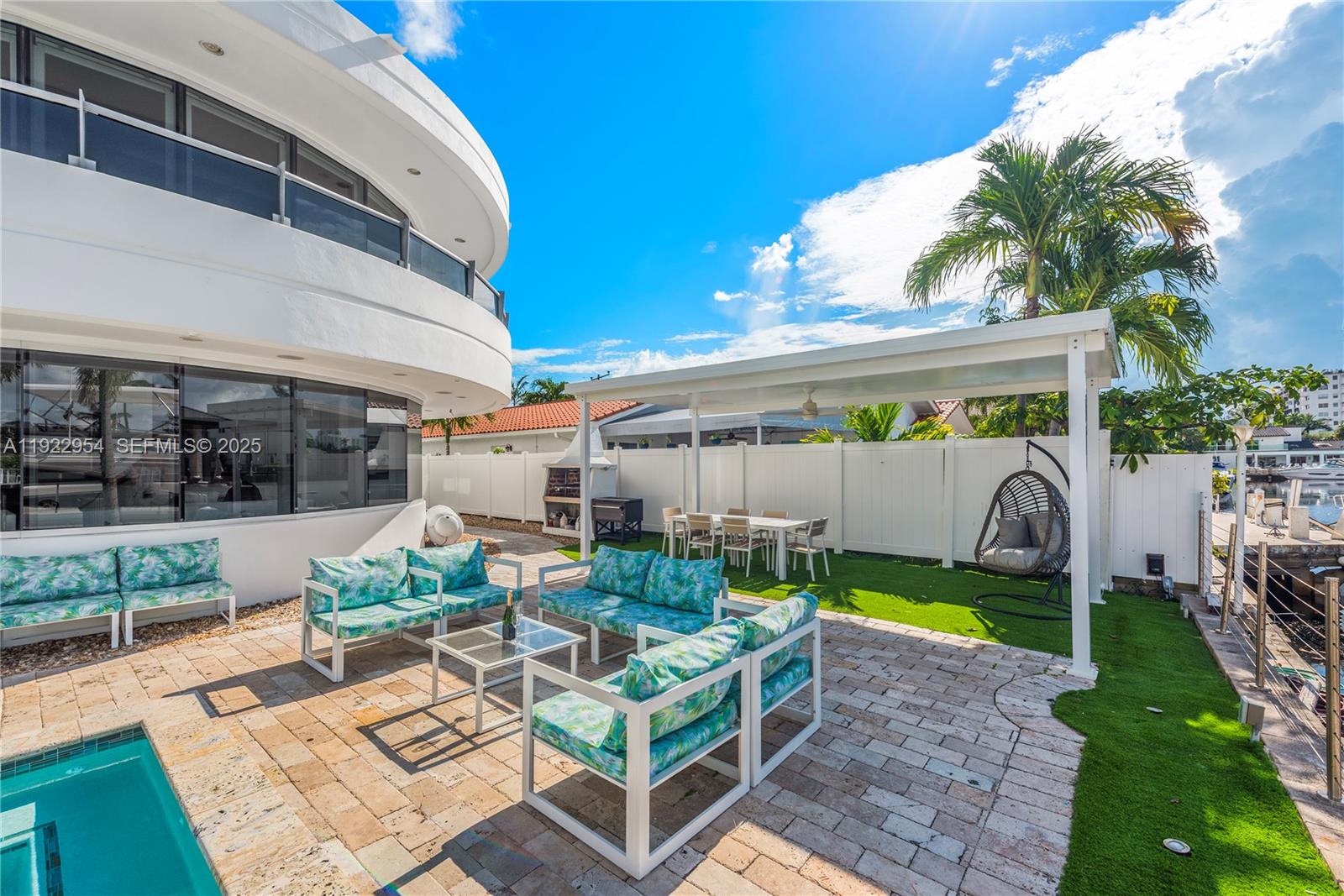 3344 NE 167th St, North Miami Beach FL 33160