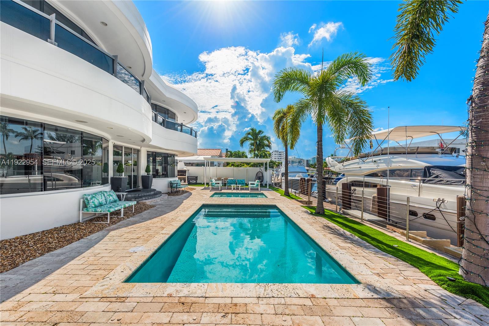 3344 NE 167th St, North Miami Beach FL 33160