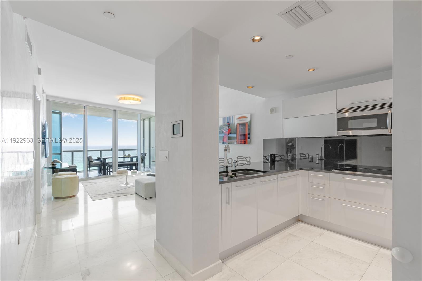 17121 Collins Ave #903, Sunny Isles Beach FL 33160