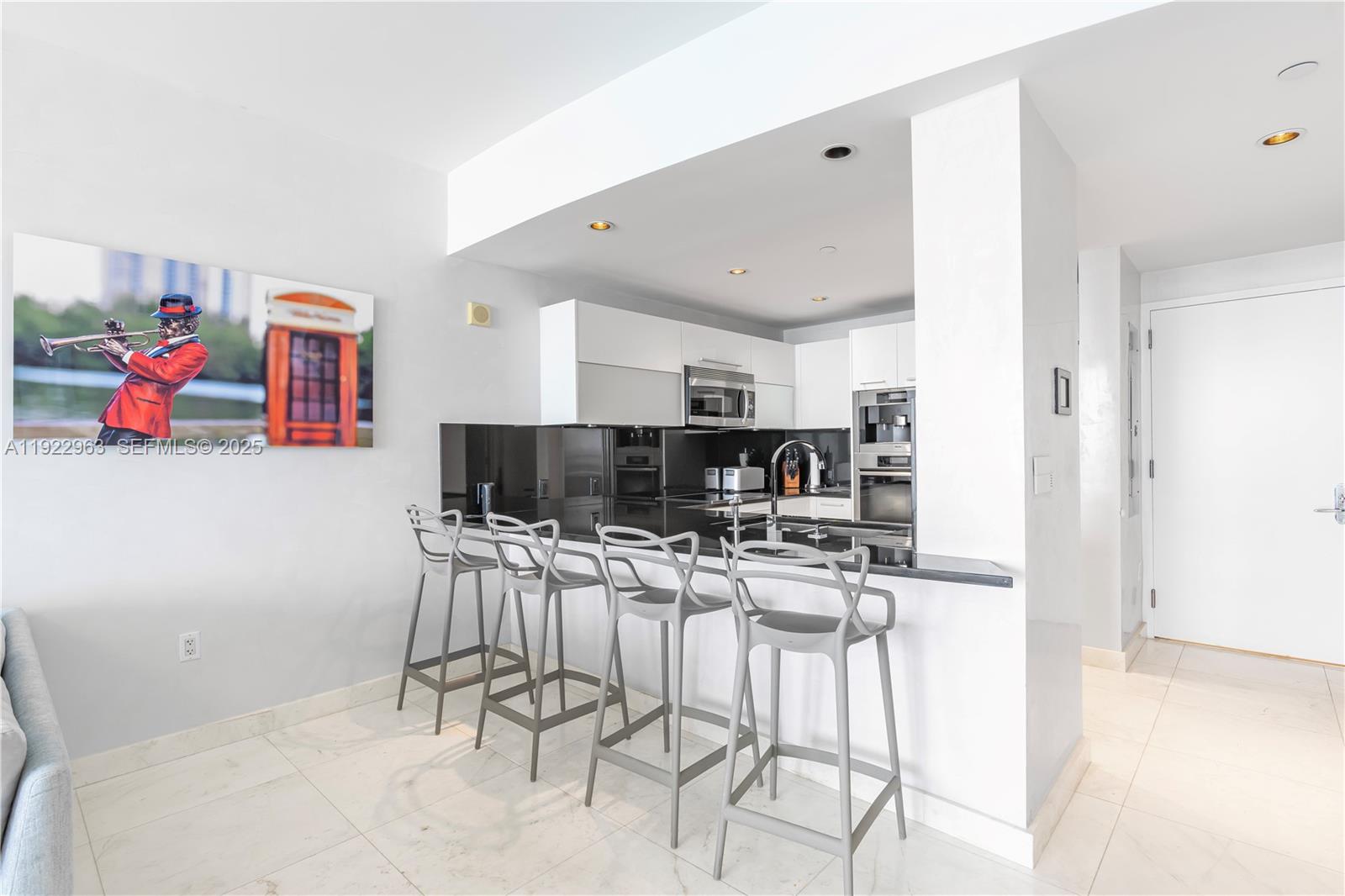 17121 Collins Ave #903, Sunny Isles Beach FL 33160