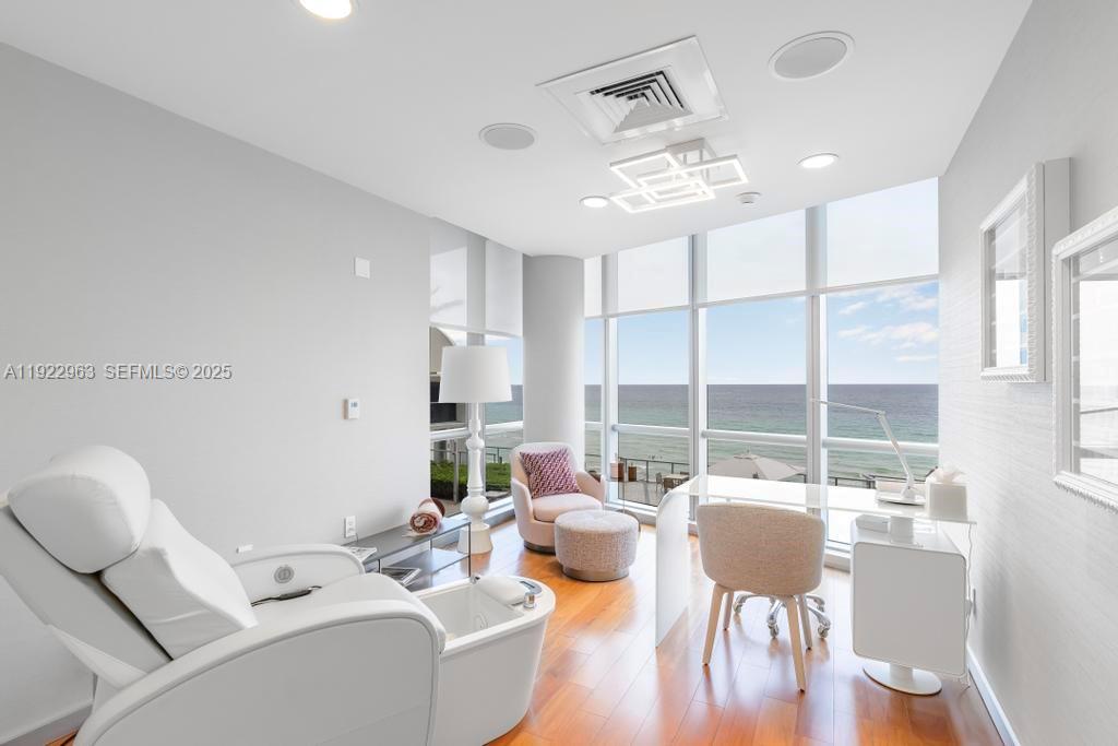 17121 Collins Ave #903, Sunny Isles Beach FL 33160