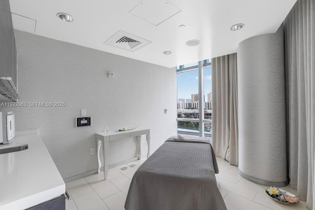 17121 Collins Ave #903, Sunny Isles Beach FL 33160