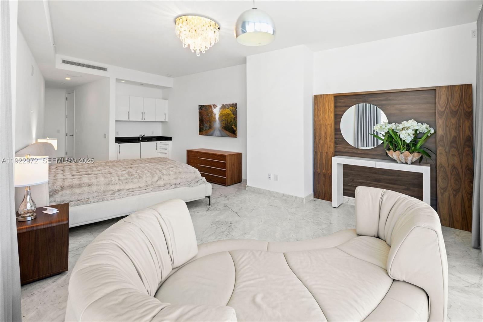 18555 Collins Ave #4404, Sunny Isles Beach FL 33160