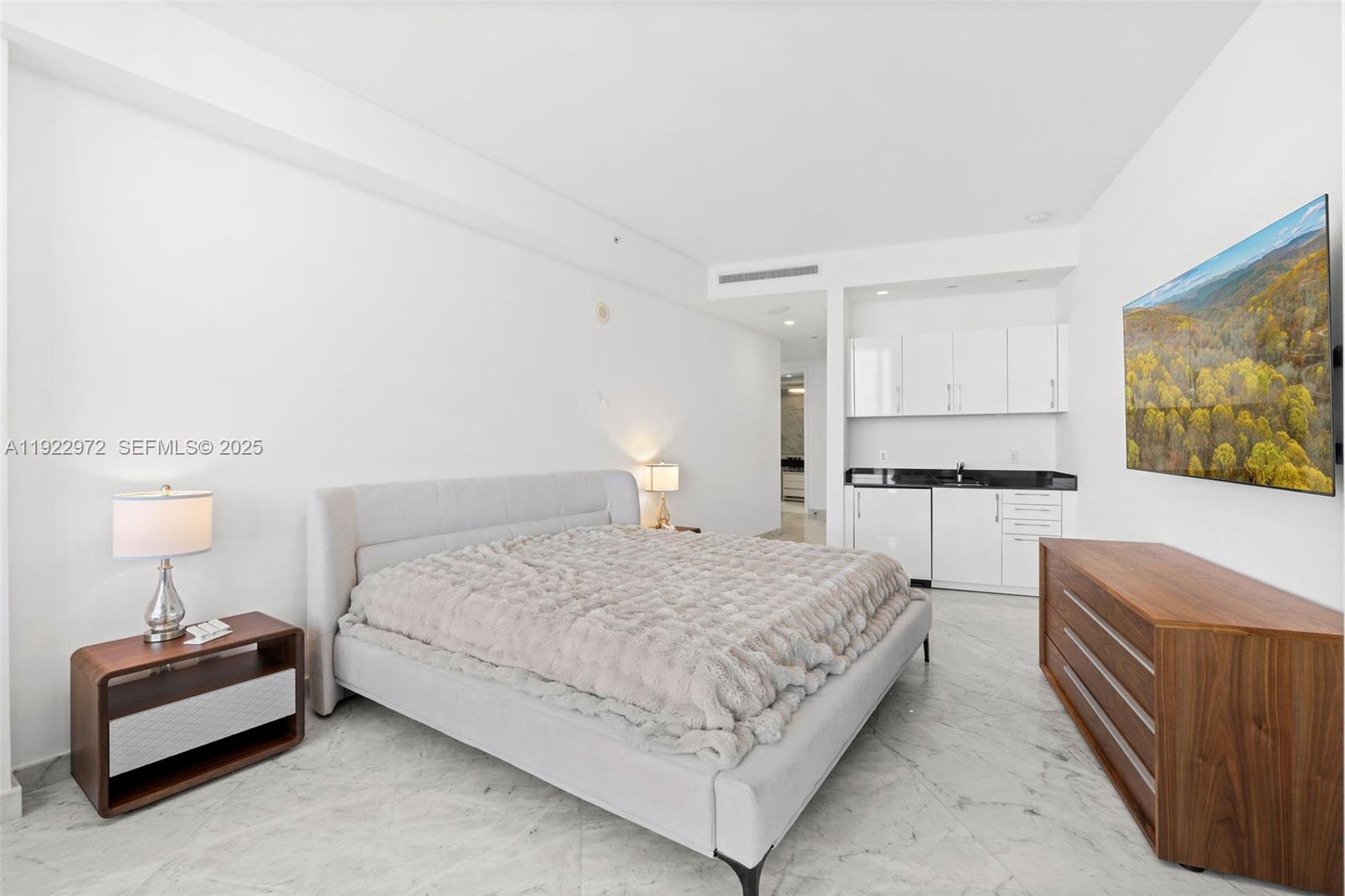 18555 Collins Ave #4404, Sunny Isles Beach FL 33160