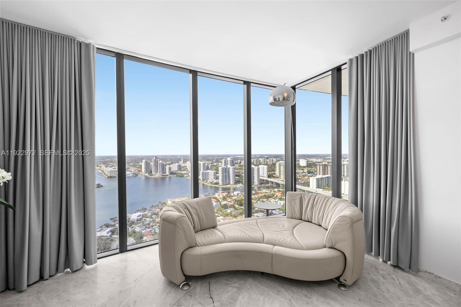 18555 Collins Ave #4404, Sunny Isles Beach FL 33160