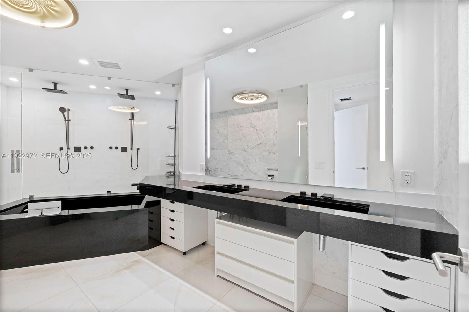18555 Collins Ave #4404, Sunny Isles Beach FL 33160