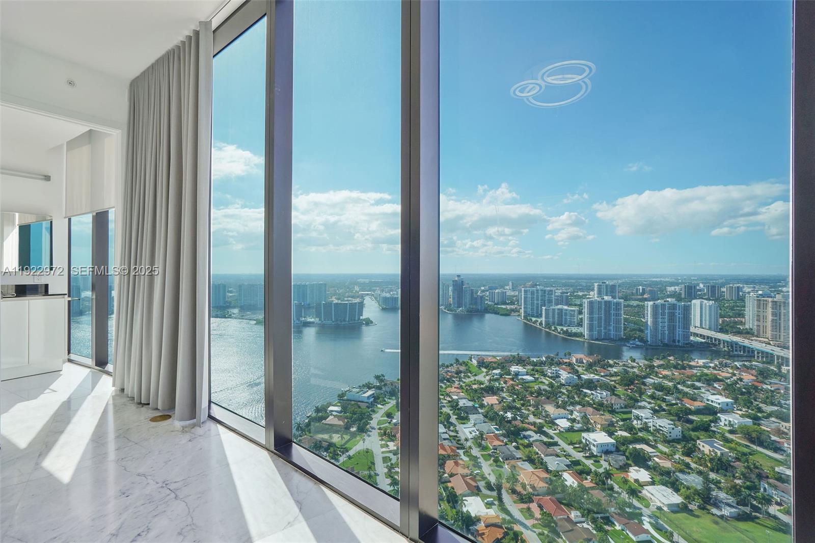 18555 Collins Ave #4404, Sunny Isles Beach FL 33160