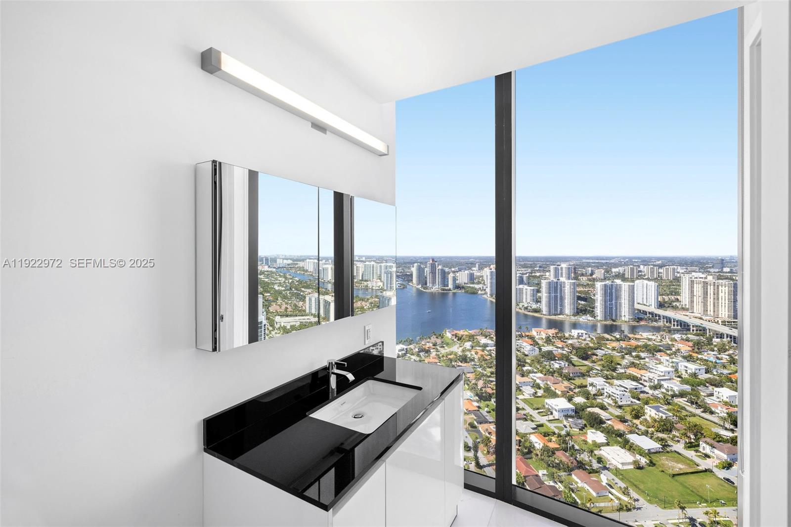 18555 Collins Ave #4404, Sunny Isles Beach FL 33160