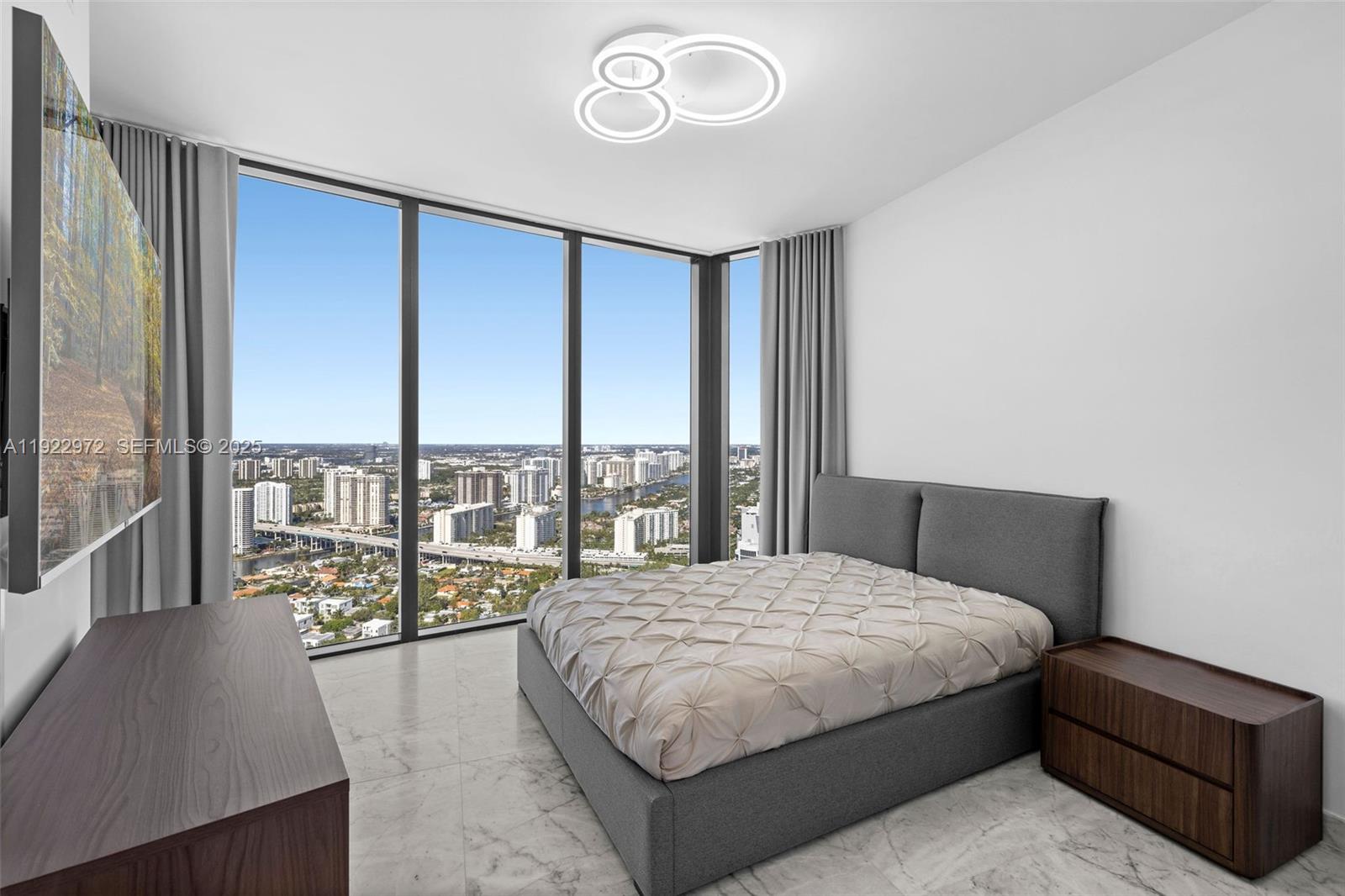 18555 Collins Ave #4404, Sunny Isles Beach FL 33160