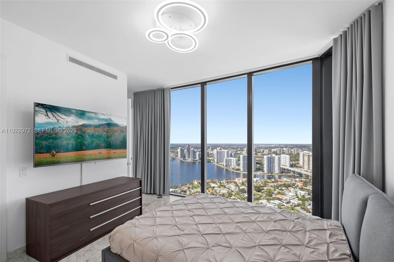 18555 Collins Ave #4404, Sunny Isles Beach FL 33160