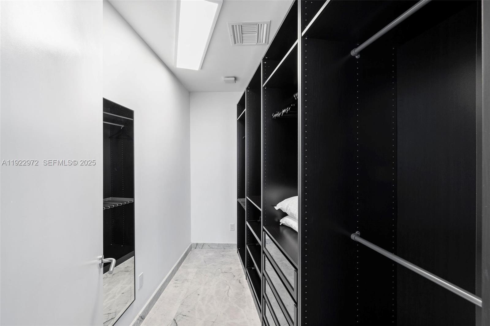 18555 Collins Ave #4404, Sunny Isles Beach FL 33160