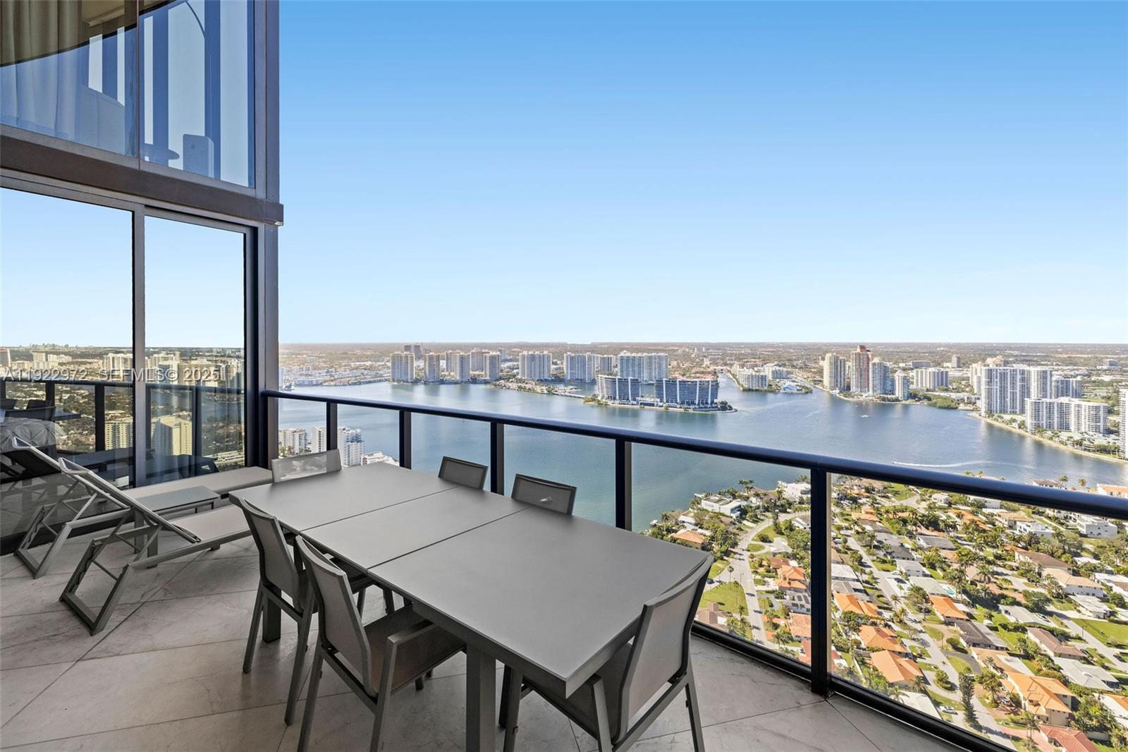 18555 Collins Ave #4404, Sunny Isles Beach FL 33160