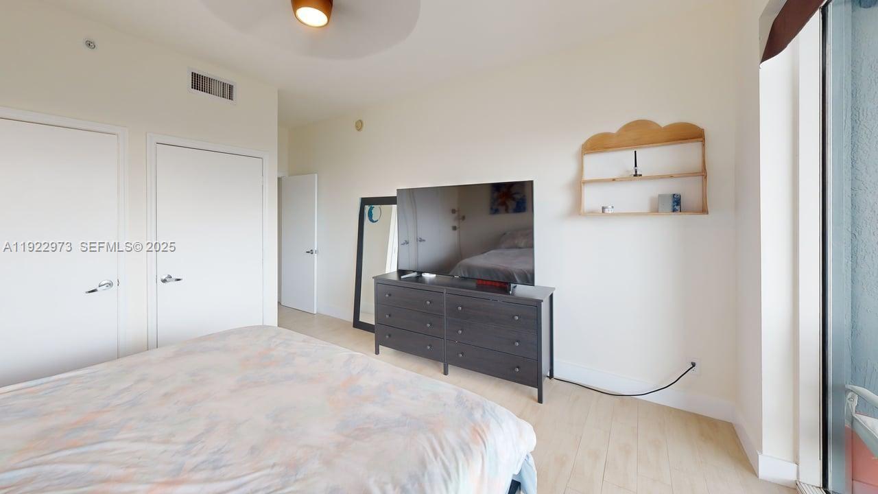 60 SW 13th St #3620, Miami FL 33130