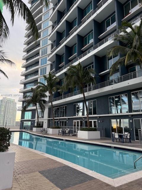 60 SW 13th St #3620, Miami FL 33130