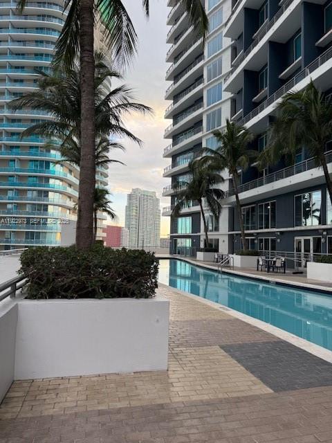 60 SW 13th St #3620, Miami FL 33130