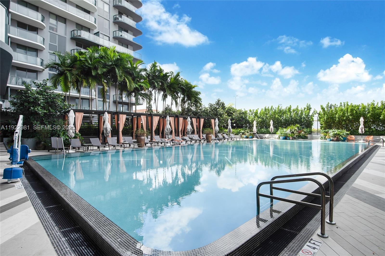 121 NE 34th St #2701, Miami FL 33137